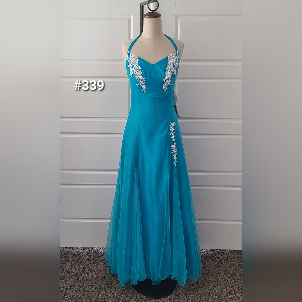 Blue Chiffon A-line Halter Prom Dress